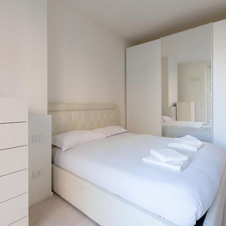 Bullona Elegant Apartment Милано Екстериор снимка