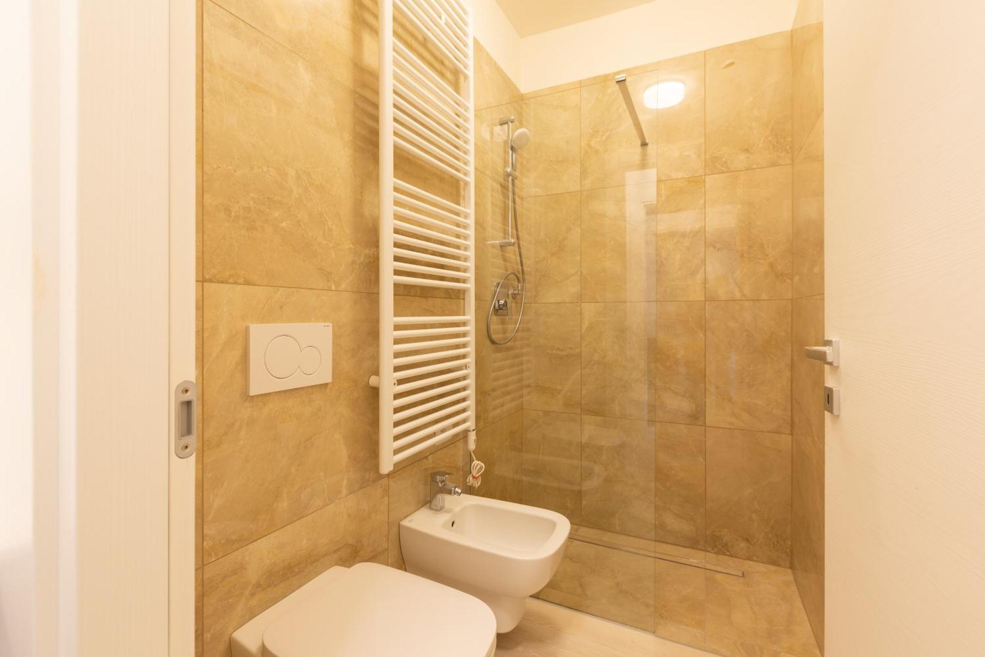 Bullona Elegant Apartment Милано Екстериор снимка